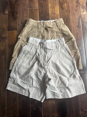 2 pairs Aritzia Wilfred Bermuda shorts size 00 beige + tan
